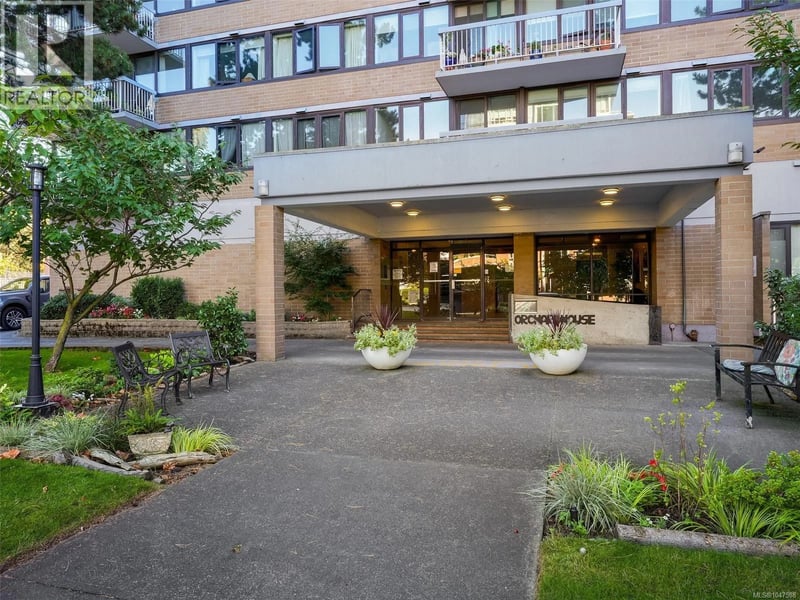 #202 647 Michigan Street, Victoria, British Columbia, V8V1S9, Victoria, British Columbia — photo 1 of 5