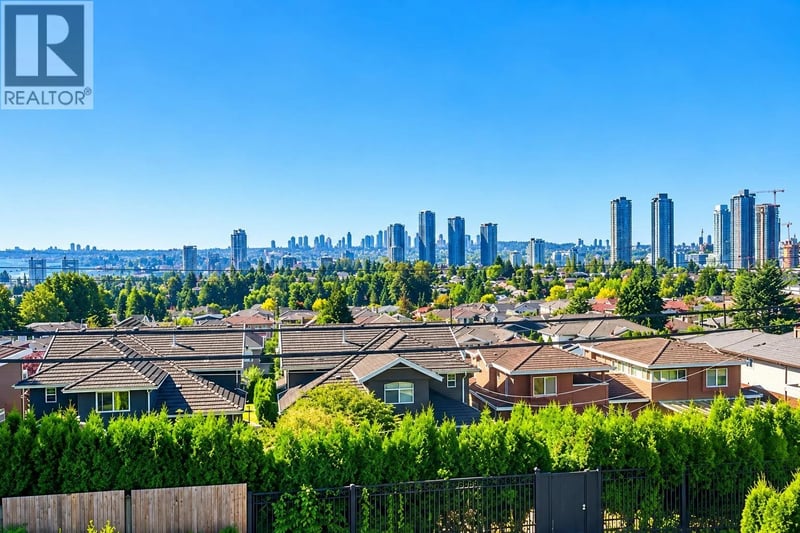 5150 HASTINGS Street, Burnaby, British Columbia, V5B1P6, Burnaby, British Columbia — photo 1 of 5