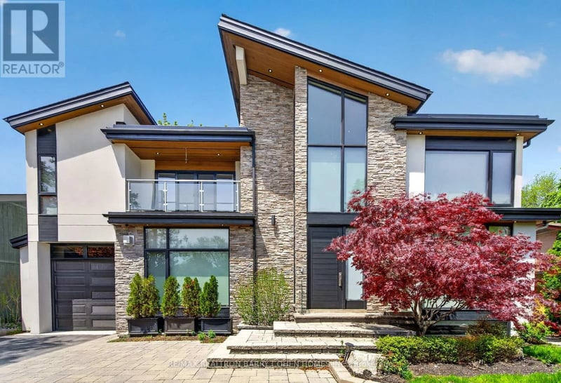 16 Chipping Road, Toronto (Banbury-Don Mills), Ontario, M3B1L1, Toronto (Banbury-Don Mills), Ontario — photo 1 of 5