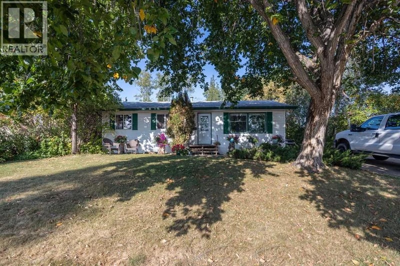 54 Birch Road, Fort McMurray, Alberta, T9H1J7, Fort McMurray, Alberta — photo 1 of 5