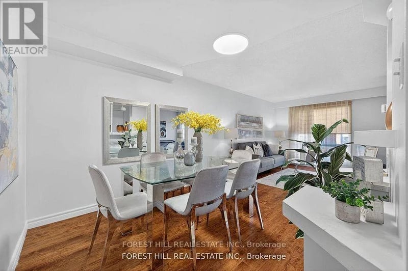 38 Carnival Court, Toronto (Westminster-Branson), Ontario, M2R3T8, Toronto (Westminster-Branson), Ontario — photo 1 of 5