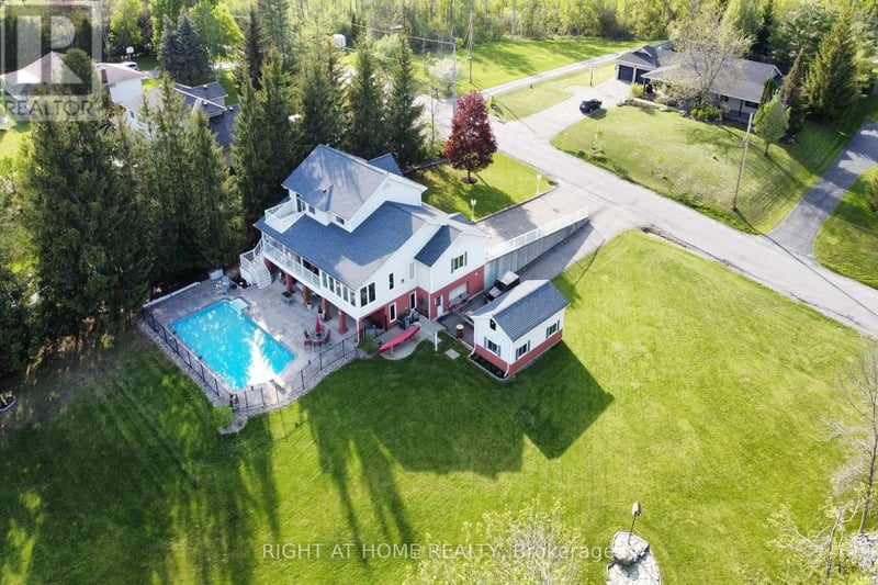 599 Maniece Avenue, Peterborough (Ashburnham Ward 4), Ontario, K9L0C1, Peterborough (Ashburnham Ward 4), Ontario — photo 1 of 5