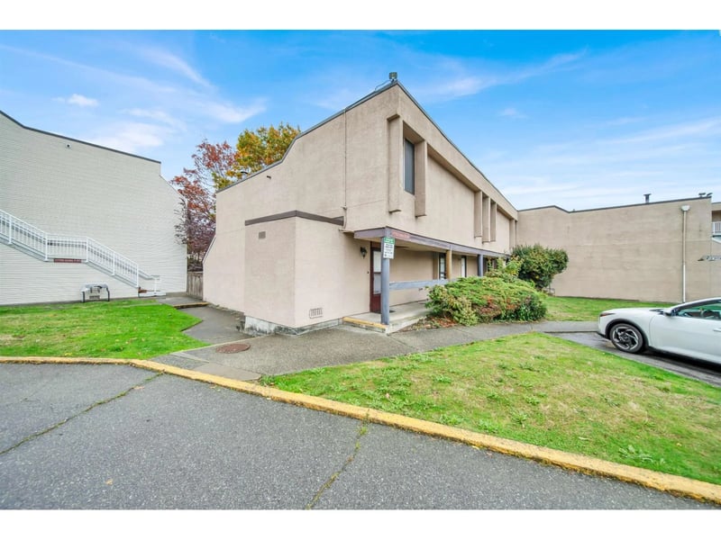 #28 17702 60 Avenue, Surrey, British Columbia, V3S1V2, Surrey, British Columbia — photo 1 of 5
