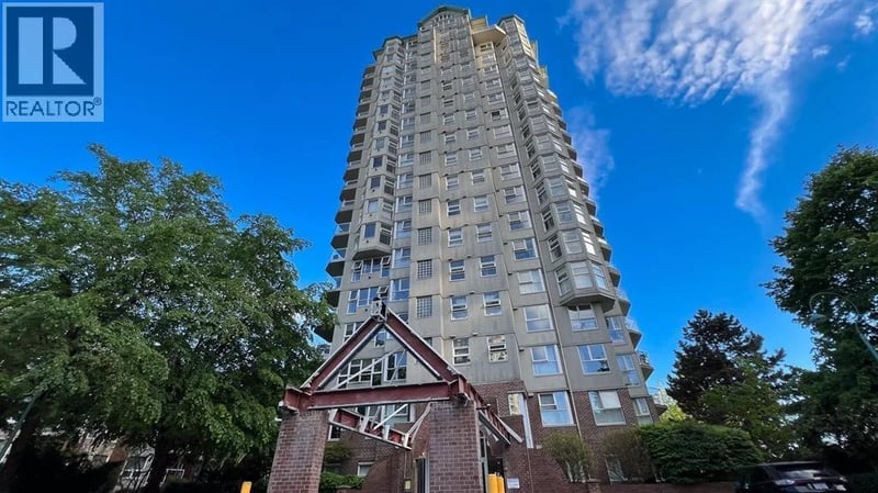 #403 1250 QUAYSIDE Drive, New Westminster, British Columbia, V3M6E2, New Westminster, British Columbia — photo 1 of 5
