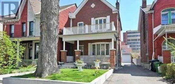 #1 179 Markham Drive, Toronto (Trinity-Bellwoods), Ontario, M6J2G7, Toronto (Trinity-Bellwoods), Ontario — photo 1 of 5