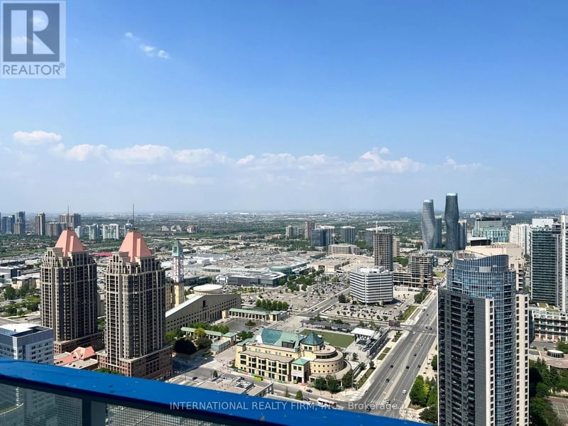 #4002 3900 Confederation Parkway, Mississauga (City Centre), Ontario, L5B0M3, Mississauga (City Centre), Ontario — photo 1 of 5