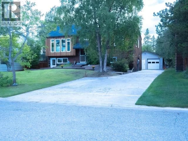 41 TAMARACK DRIVE, Whitehorse, Yukon, Y1A4W3, Whitehorse, Yukon — photo 1 of 5