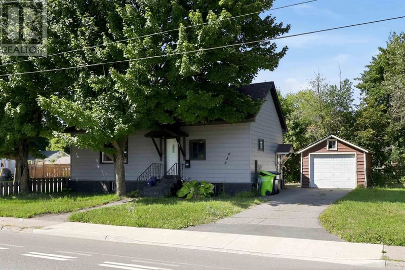 432 Wallace TER, Sault Ste. Marie, Ontario, P6C1L2, Sault Ste. Marie, Ontario — photo 1 of 5