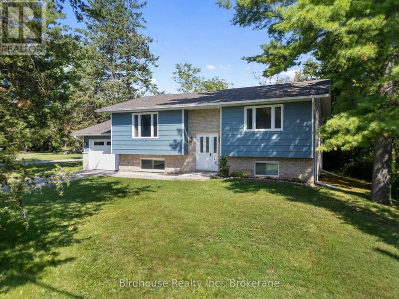 46 Riverside Drive, Kawartha Lakes (Bobcaygeon), Ontario, K0M1A0, Kawartha Lakes (Bobcaygeon), Ontario — photo 1 of 5