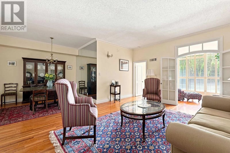 #108 3800 Yonge Street, Toronto (Bedford Park-Nortown), Ontario, M4N3P7, Toronto (Bedford Park-Nortown), Ontario — photo 1 of 5