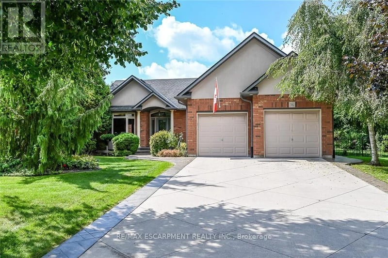 36 Coastal Court, Norfolk (Port Dover), Ontario, N0A1N7, Norfolk (Port Dover), Ontario — photo 1 of 5