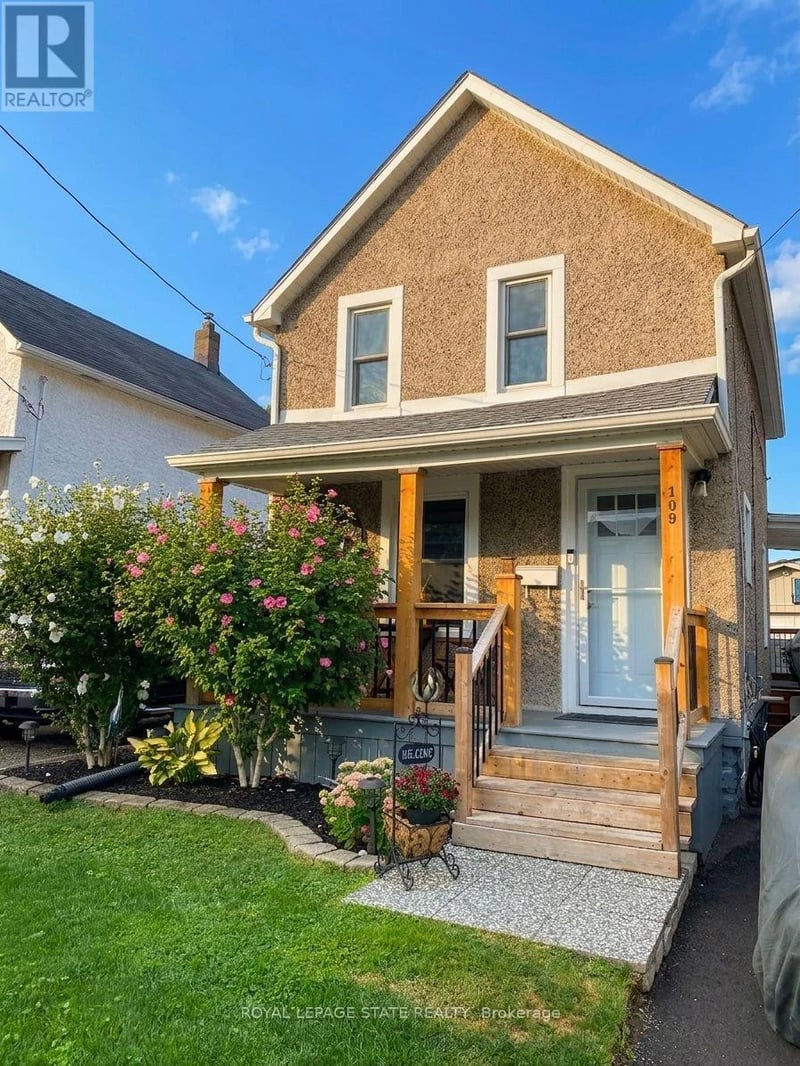 109 Wilton Avenue, Welland (Broadway), Ontario, L3C2A1, Welland (Broadway), Ontario — photo 1 of 5