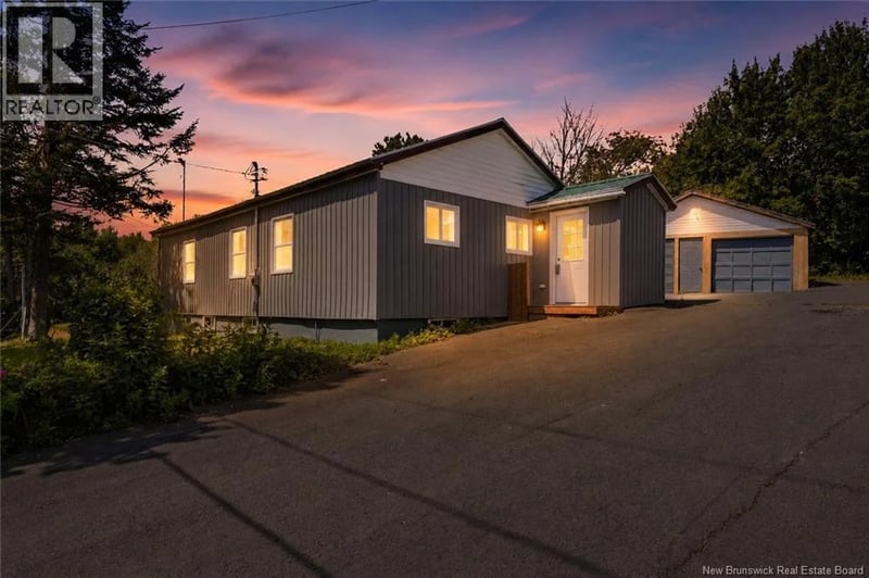 395 Northfield Avenue, Minto, New Brunswick, E4B3Z2, Minto, New Brunswick — photo 1 of 5