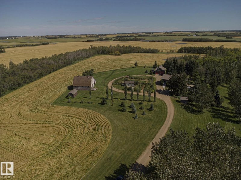 55257 RGE RD 212, Rural Strathcona County, Alberta, T8L4A9, Rural Strathcona County, Alberta — photo 1 of 5
