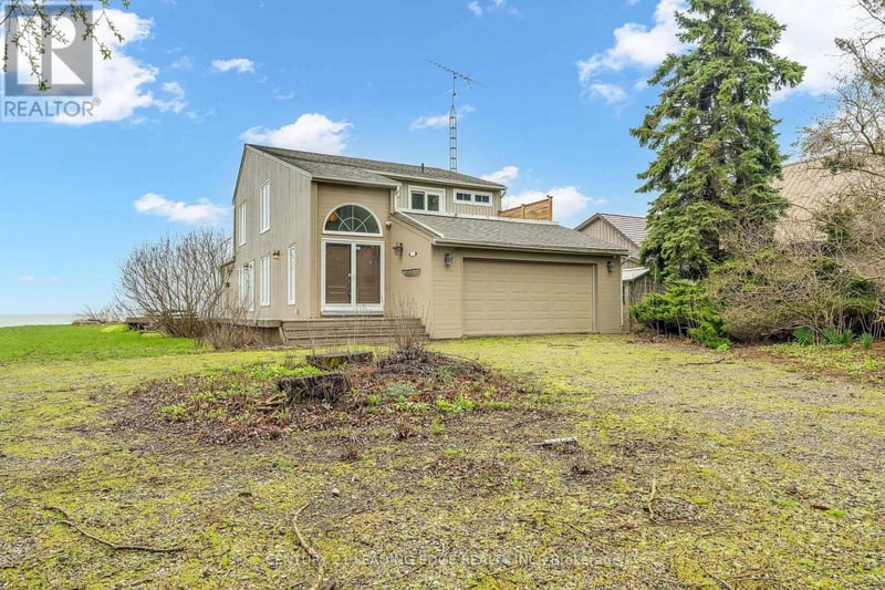 151 Cedar Crest Beach Road, Clarington (Bowmanville), Ontario, L1C5R2, Clarington (Bowmanville), Ontario — photo 1 of 5
