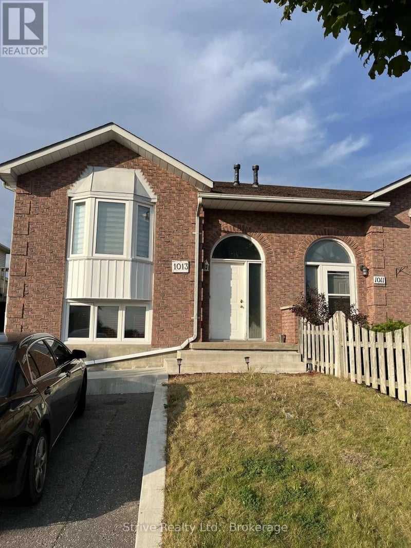 1013 Attersley Drive, Oshawa (Pinecrest), Ontario, L1K2G9, Oshawa (Pinecrest), Ontario — photo 1 of 5