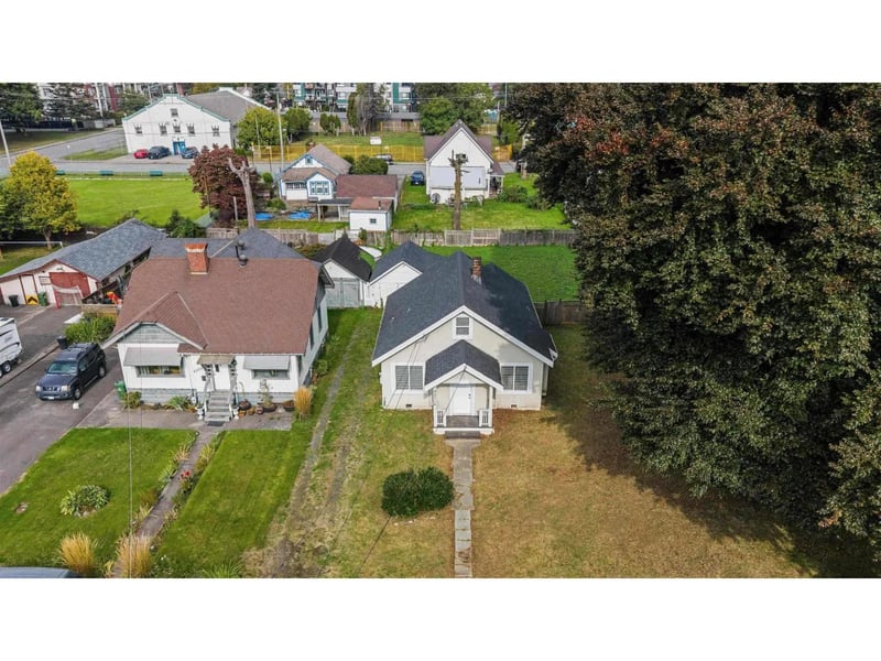 45719 KIPP Avenue, Chilliwack, British Columbia, V2P1Y6, Chilliwack, British Columbia — photo 1 of 5