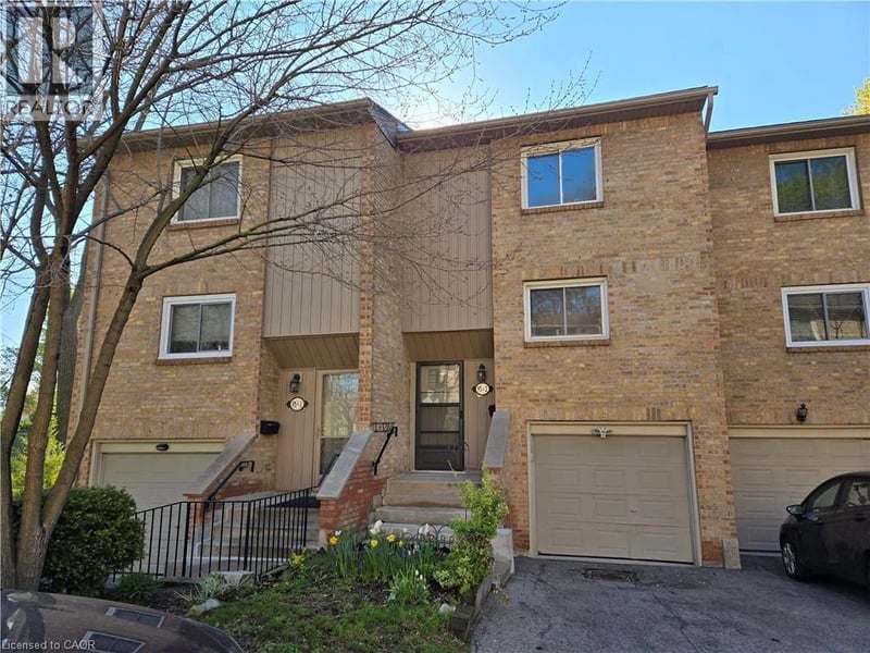 #2 95 FONTHILL Road, Hamilton, Ontario, L9C6T1, Hamilton, Ontario — photo 1 of 5