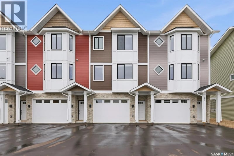 131 3220 11th STREET W, Saskatoon, Saskatchewan, S7M5M4, Saskatoon, Saskatchewan — photo 1 of 5