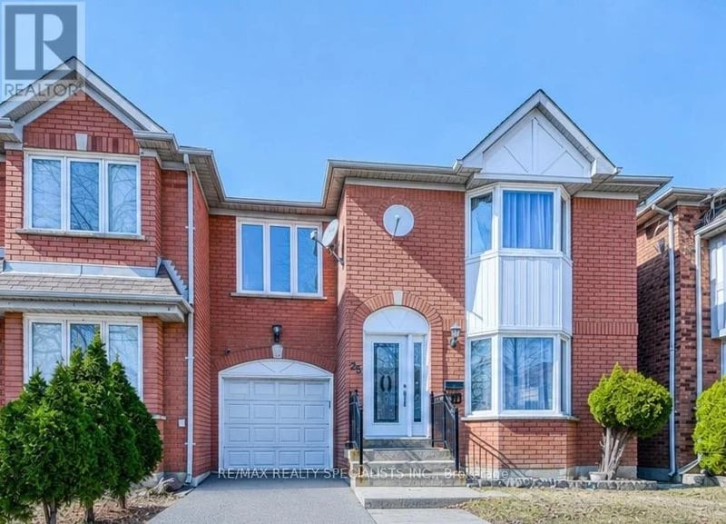 35 Softneedle Avenue, Brampton (Sandringham-Wellington), Ontario, L6R1K4, Brampton (Sandringham-Wellington), Ontario — photo 1 of 5