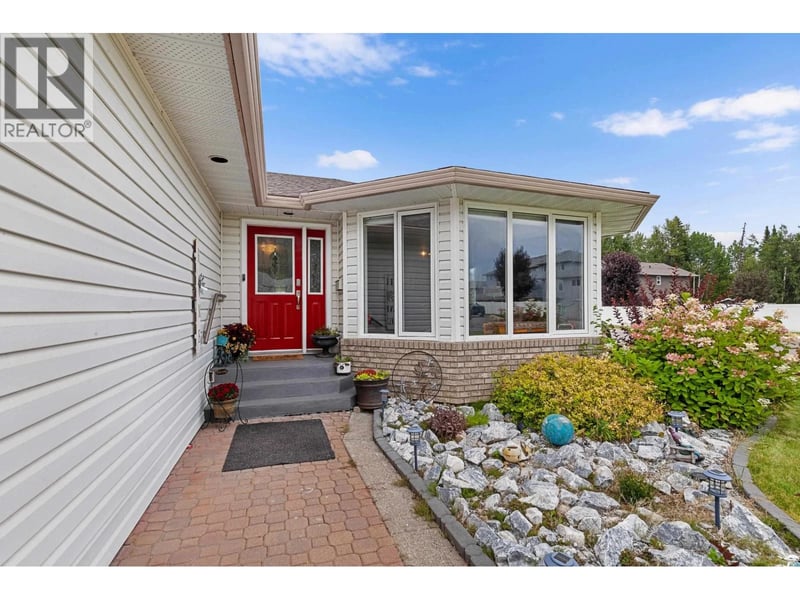 3004 SETON Crescent, Prince George, British Columbia, V2K4T7, Prince George, British Columbia — photo 1 of 5