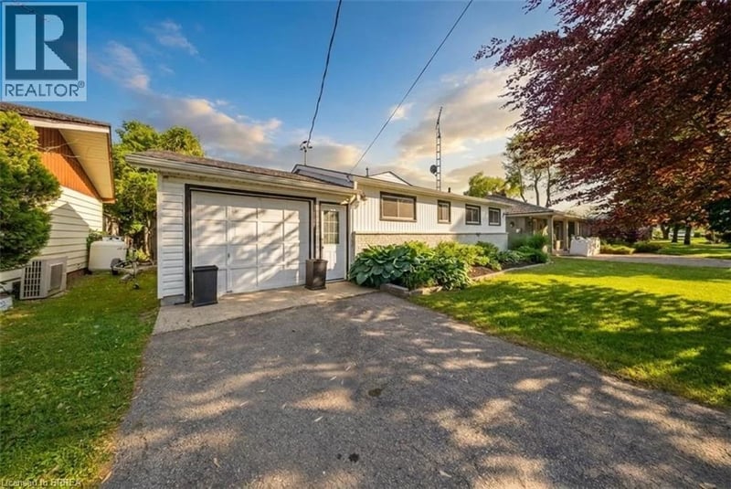 382 CEDAR Drive, Turkey Point, Ontario, N0E1T0, Turkey Point, Ontario — photo 1 of 5