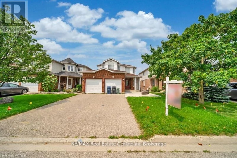 61 MOFFATT Lane, Guelph (Clairfields/Hanlon Business Park), Ontario, N1G5E8, Guelph (Clairfields/Hanlon Business Park), Ontario — photo 1 of 5