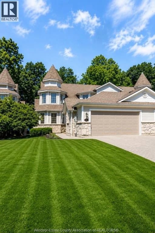 208 CRYSTAL BAY Drive, Amherstburg, Ontario, N9V4A6, Amherstburg, Ontario — photo 1 of 5