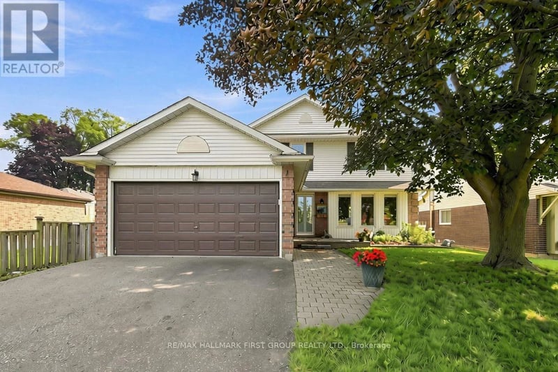 119 Frederick Street, Whitby (Blue Grass Meadows), Ontario, L1N6K1, Whitby (Blue Grass Meadows), Ontario — photo 1 of 5