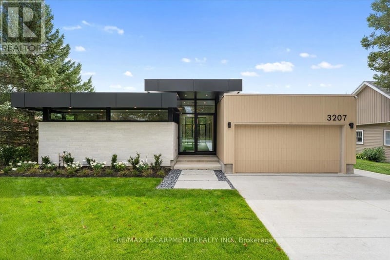 3207 VIVIAN LINE 37, Stratford, Ontario, N5A5E2, Stratford, Ontario — photo 1 of 5