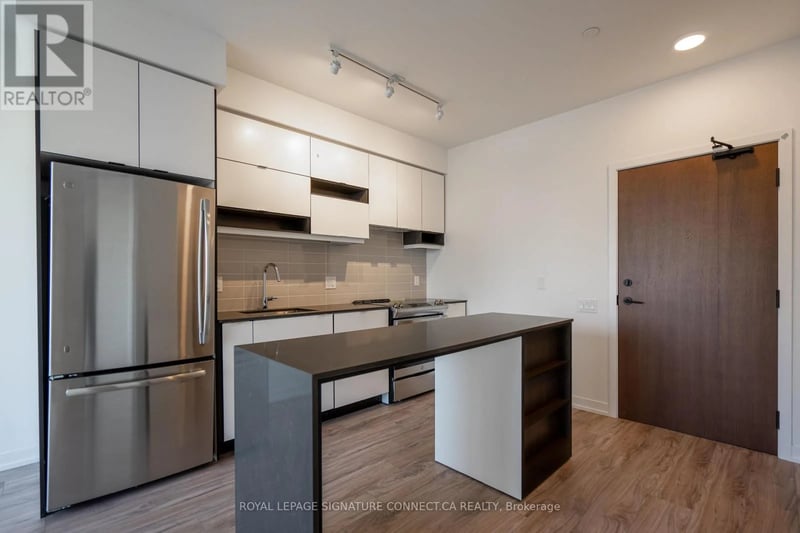 #409 4065 Confederation Parkway, Mississauga (City Centre), Ontario, L5B0L4, Mississauga (City Centre), Ontario — photo 1 of 5