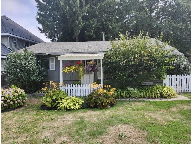 2320 153A Street, Surrey, British Columbia, V4A4R5, Surrey, British Columbia — photo 1 of 5