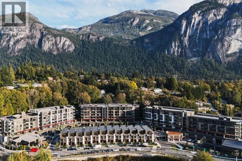 #402 1500 SCOTT Crescent, Squamish, British Columbia, V8B1G5, Squamish, British Columbia — photo 1 of 5