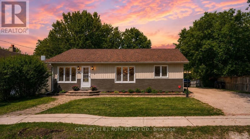 91 Elm Street, Essa (Angus), Ontario, L0M1B0, Essa (Angus), Ontario — photo 1 of 5