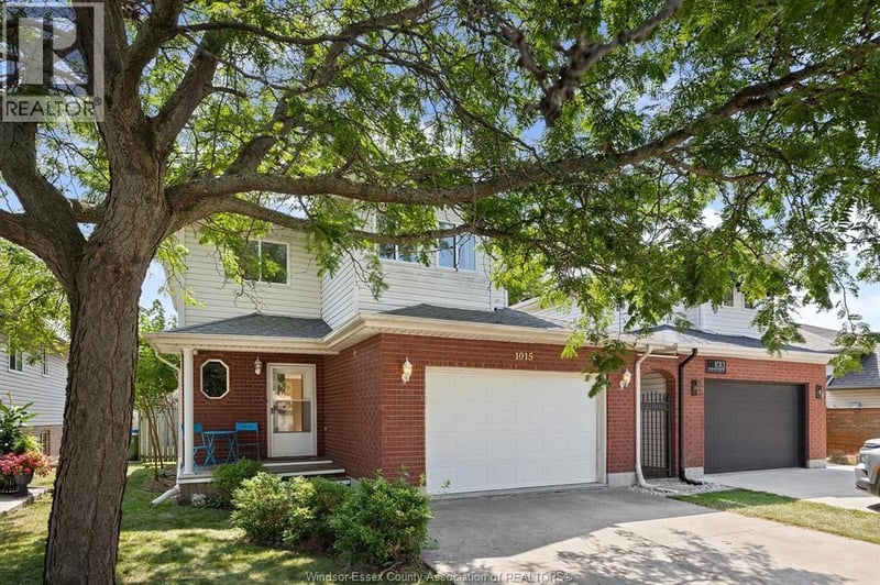 1015 KING CHARLES, Lakeshore, Ontario, N0R1A0, Lakeshore, Ontario — photo 1 of 5