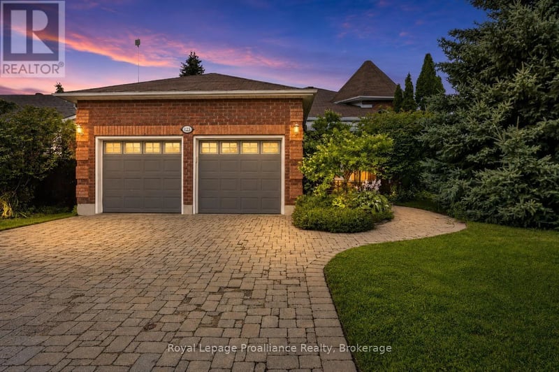 1423 Glenforest Crescent, Peterborough (Monaghan Ward 2), Ontario, K9K2J1, Peterborough (Monaghan Ward 2), Ontario — photo 1 of 5
