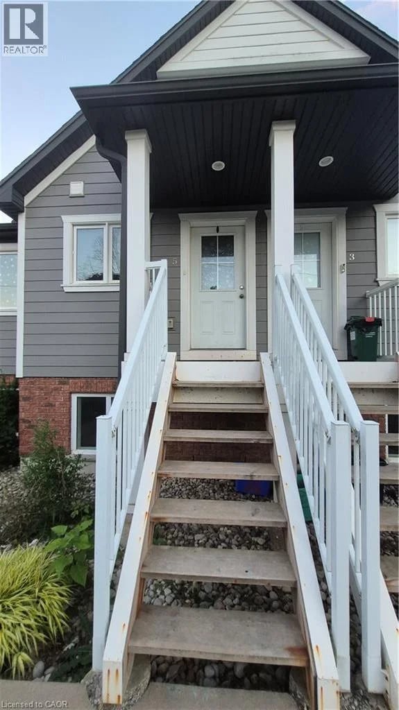 #5 225 RIDDELL Street, Woodstock, Ontario, N2S6N2, Woodstock, Ontario — photo 1 of 5