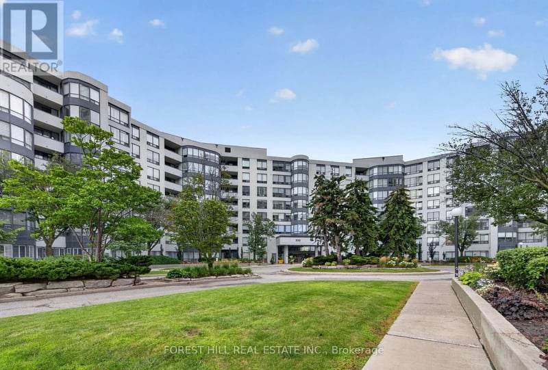 #301 333 Clark Avenue West, Vaughan (Crestwood-Springfarm-Yorkhill), Ontario, L4J7K4, Vaughan (Crestwood-Springfarm-Yorkhill), Ontario — photo 1 of 5