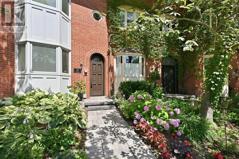 25 Southwind Terrace, Oakville (BR Bronte), Ontario, L6L6K6, Oakville (BR Bronte), Ontario — photo 1 of 5