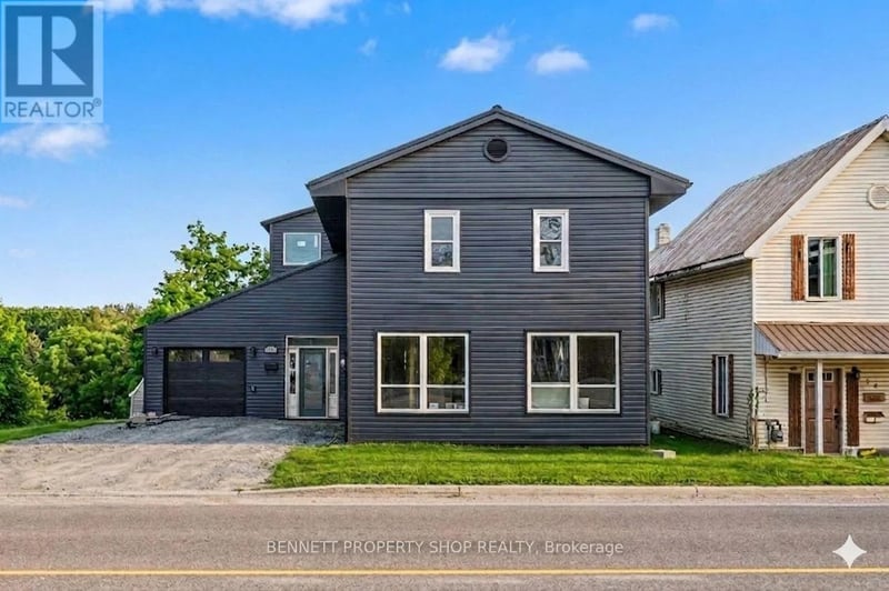 14 River Road, McNab/Braeside, Ontario, K7S1R2, McNab/Braeside, Ontario — photo 1 of 5