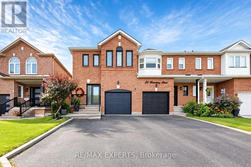 40 Waterbury Street, Caledon (Bolton East), Ontario, L7E1X4, Caledon (Bolton East), Ontario — photo 1 of 5
