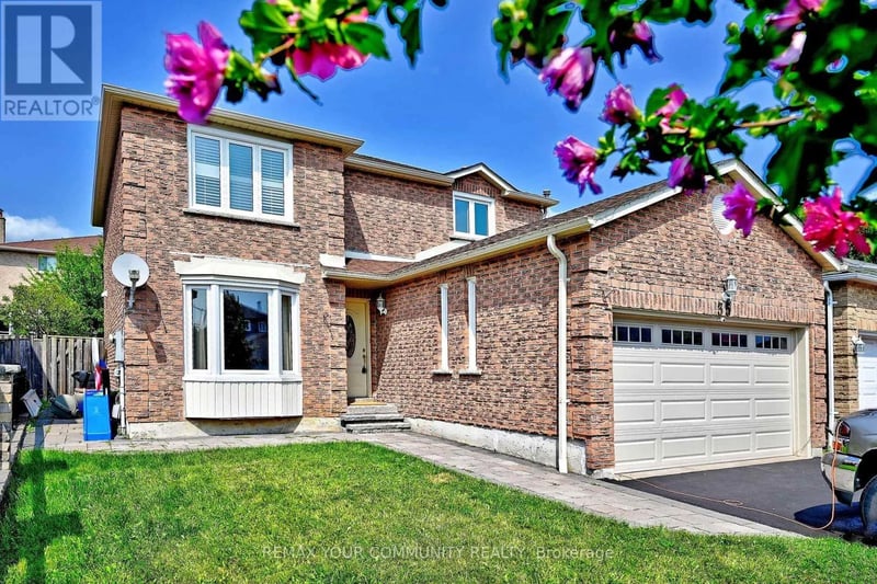 35 Dakin Drive, Ajax (Central West), Ontario, L1T2R8, Ajax (Central West), Ontario — photo 1 of 5