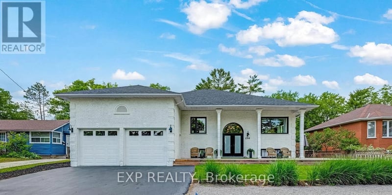 256 Old Mosley Street, Wasaga Beach, Ontario, L9Z2J2, Wasaga Beach, Ontario — photo 1 of 5