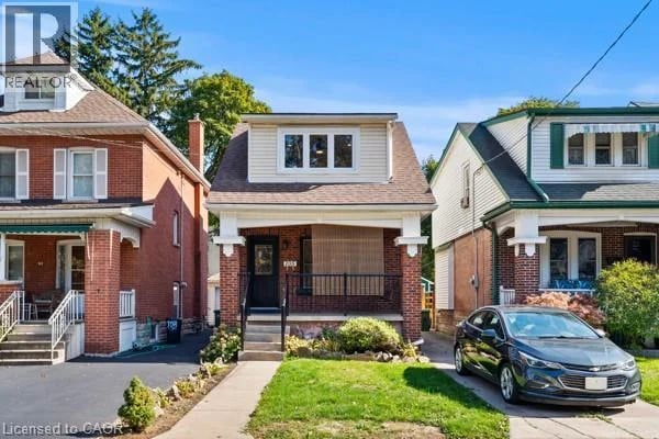105 ROTHSAY Avenue, Hamilton, Ontario, L8M3G3, Hamilton, Ontario — photo 1 of 5
