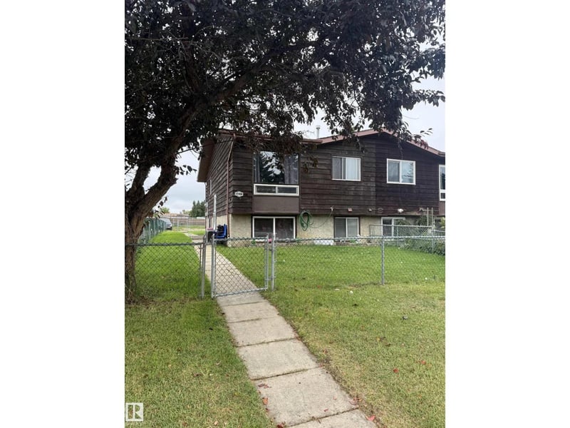 4611 52 AV, Stony Plain, Alberta, T7Z1E7, Stony Plain, Alberta — photo 1 of 5