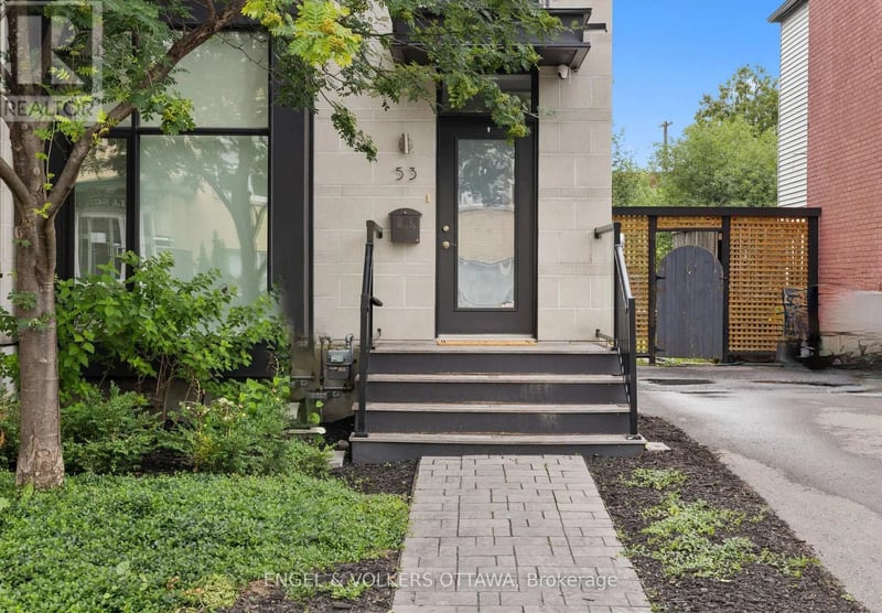 53 Vaughan Street, Ottawa, Ontario, K1M1W9, Ottawa, Ontario — photo 1 of 5