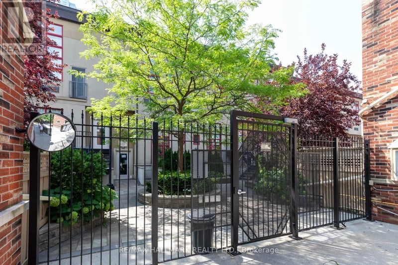 #314 21 Earl Street, Toronto (North St. James Town), Ontario, M4Y3C8, Toronto (North St. James Town), Ontario — photo 1 of 5
