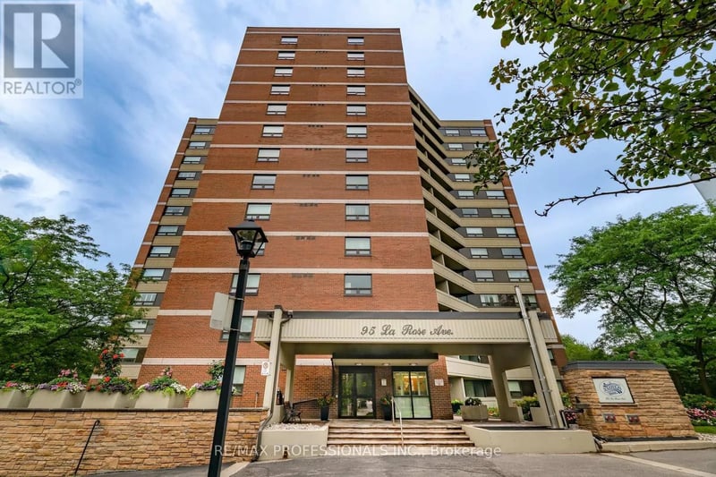 #105 95 La Rose Avenue, Toronto (Humber Heights), Ontario, M9P3T2, Toronto (Humber Heights), Ontario — photo 1 of 5