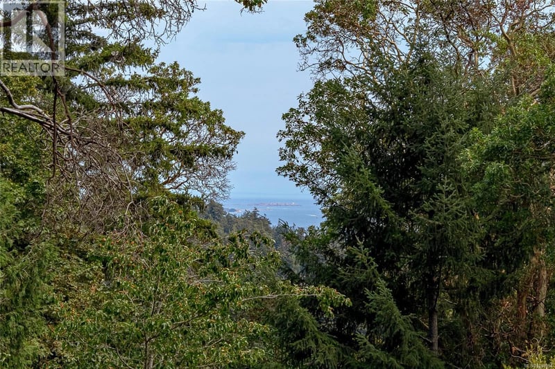 3330 Ravenwood Road, Colwood, British Columbia, V9C2X4, Colwood, British Columbia — photo 1 of 5