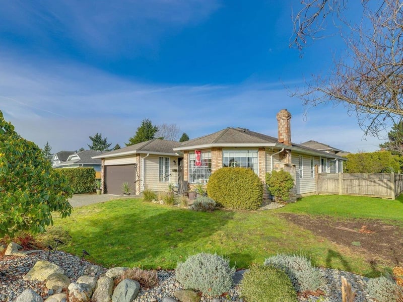 16347 12 Avenue, Surrey, British Columbia, V4A8C3, Surrey, British Columbia — photo 1 of 5